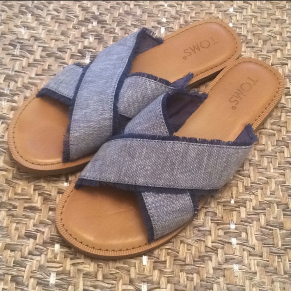 TOMS Chambray Viv Sandals, Size 7